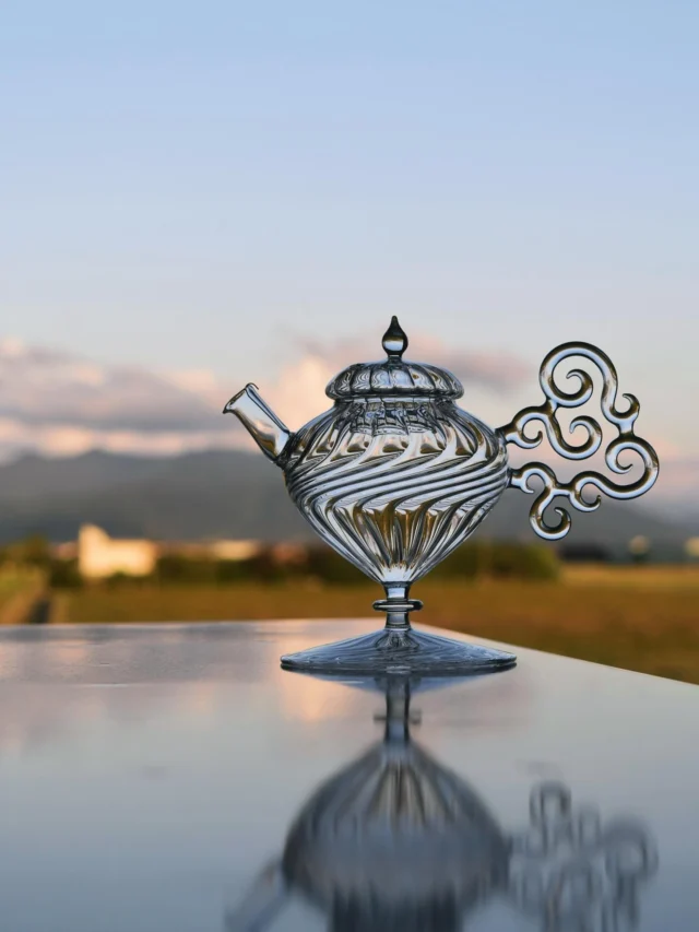 ★花のムリーニと銀箔★インカルモ茶碗 抹茶碗 るり釉 銀彩夜桜 神のやどる夜桜を銀彩でえがく